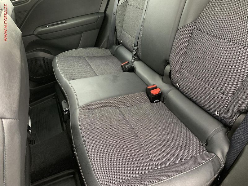 Renault Captur (2021) 1.3 TCe, ČR, AT, navi, LED - fotka 10 z 22