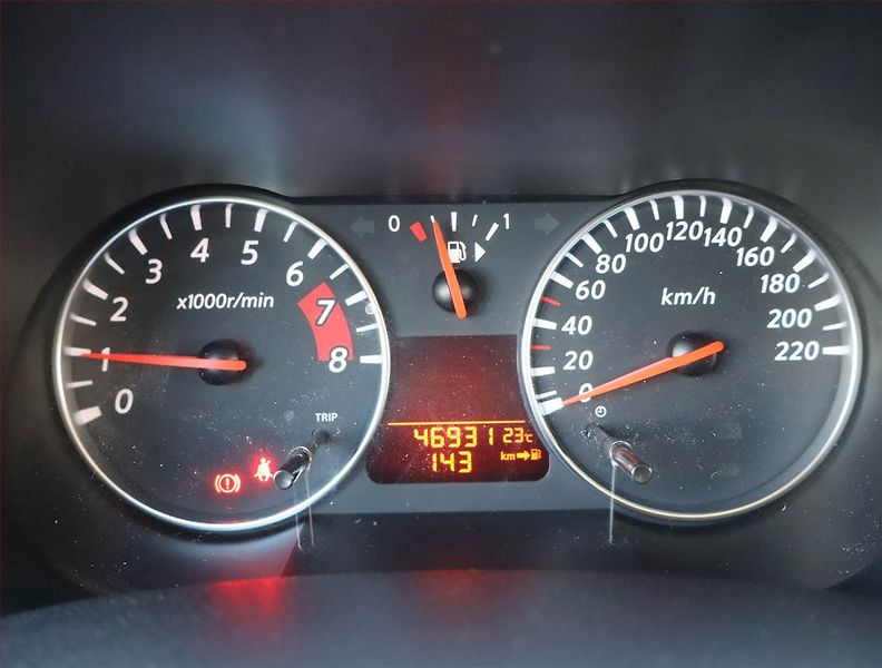 Nissan Note (2012) 1.4, Tempomat - fotka 11 z 17