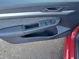 Volkswagen Golf (2025) People 1.5 eTSI / 85 kW DSG7 m - náhled 16