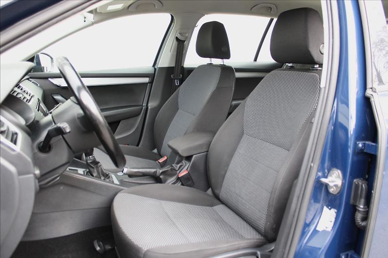 Škoda Octavia 1.6 TDI/81 kW/Ambition/ CZ - fotka 11 z 39