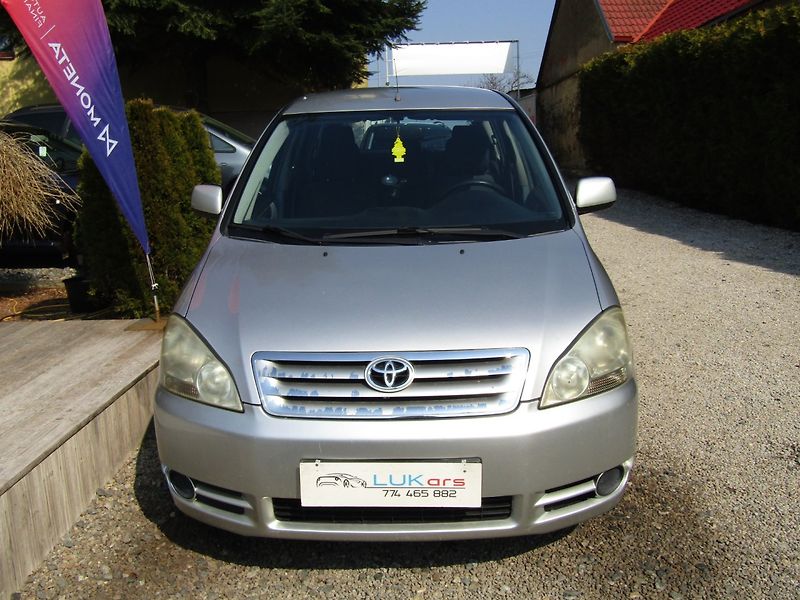 Toyota Avensis Verso (2003) 2.0 D-4D 85kW BEZ KOROZE A DPF - fotka 6 z 30
