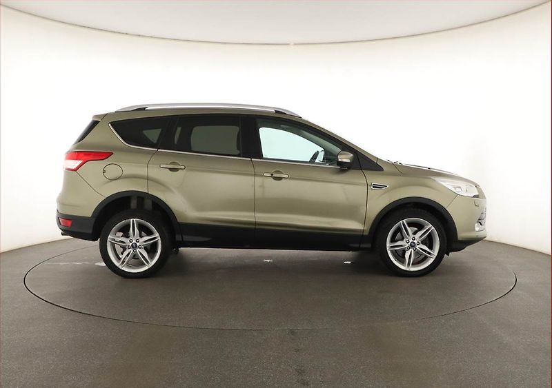Ford Kuga (2013) 2.0 TDCi, 4X4, Automat - fotka 6 z 21