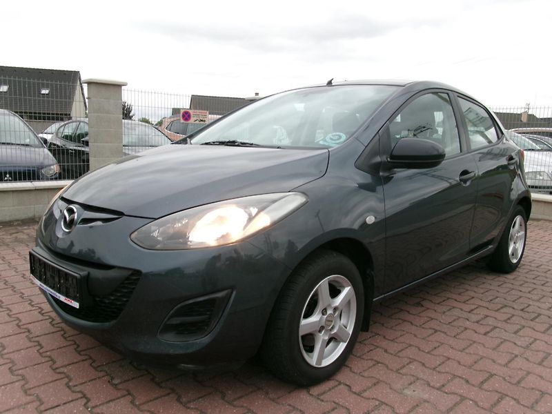 Mazda 2 (2012) 1,3i KLIMA 1.MAJ - fotka 2 z 26