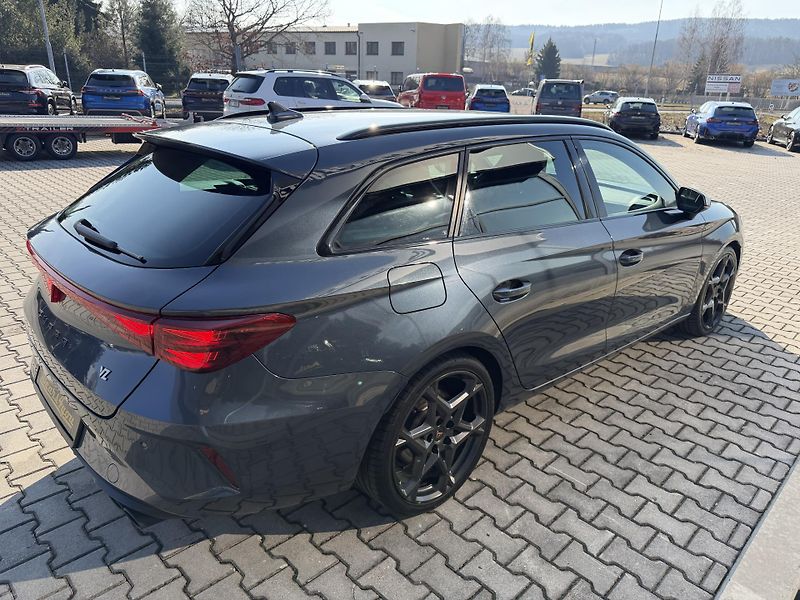 Cupra Leon (2025) VZ 2.0TSI 245kW 4X4 SP DSG TOP - fotka 10 z 44