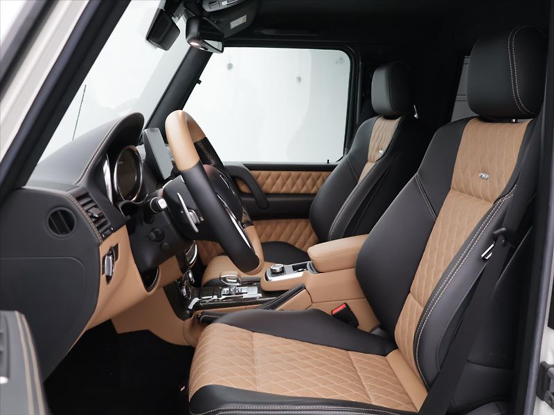 Mercedes-Benz Třídy G 6,0 650 Maybach Landaulet AMG - fotka 18 z 97
