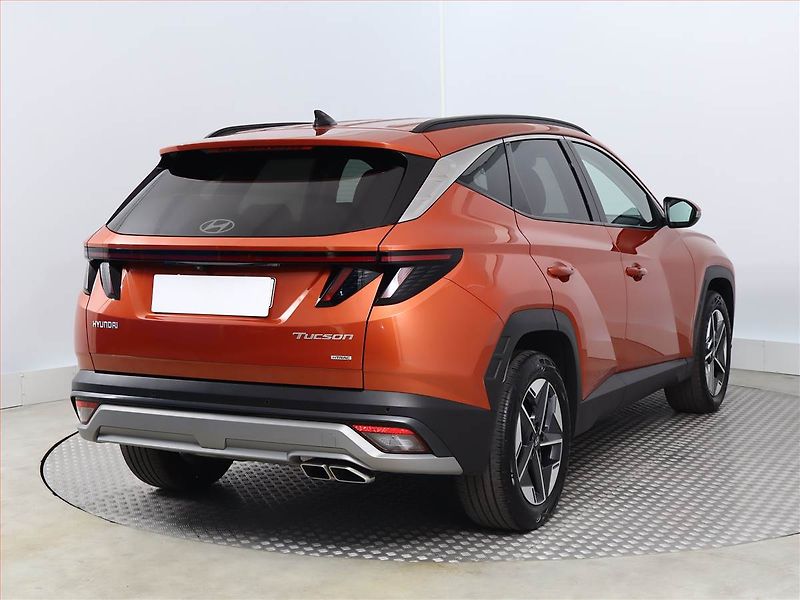 Hyundai Tucson (2024) 1.6 T-GDI 48V MHEV - fotka 5 z 16
