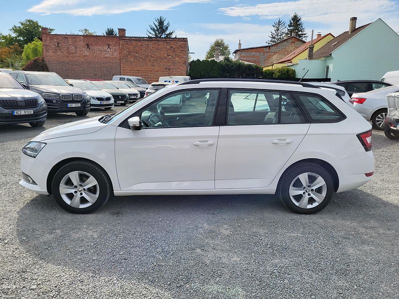Škoda Fabia 1.0 TSI AMBITION Combi TOUR - fotka 2 z 46