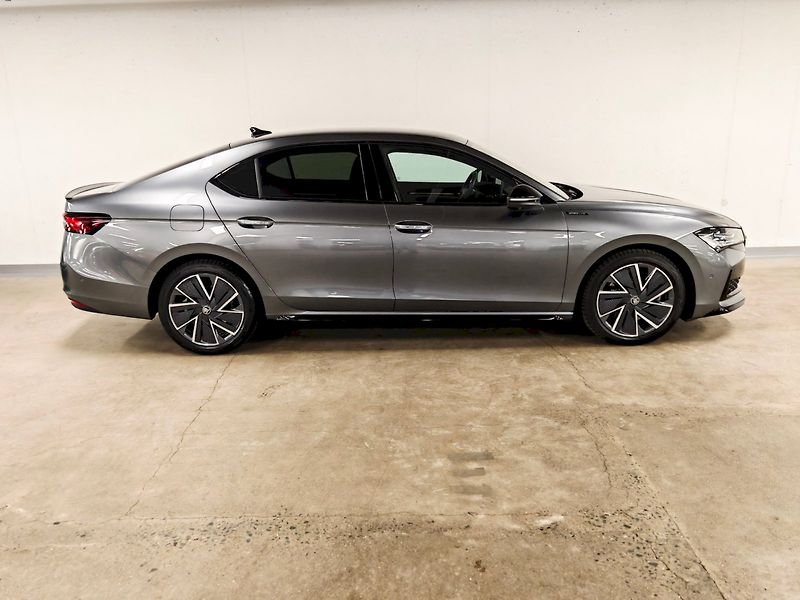 Škoda Superb (2025) 2.0 TDI 142 kW DSG 4x4 Sportli - fotka 30 z 35