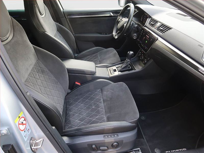 Škoda Superb (2020) Sportline iV 1.4 TSI PHEV - fotka 9 z 29