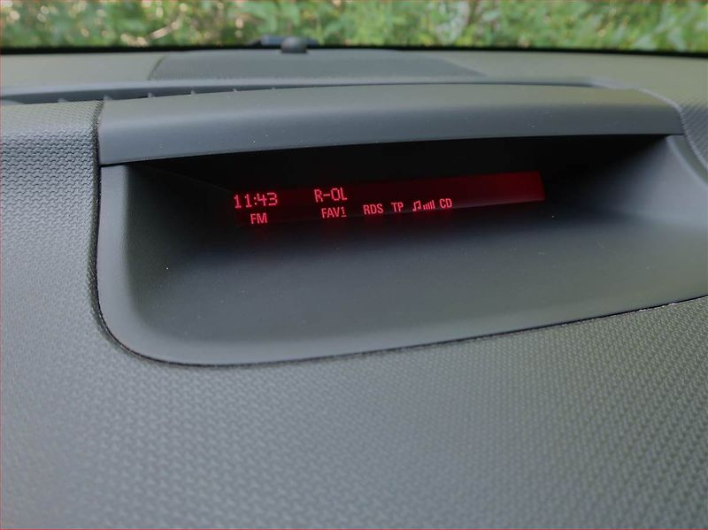 Opel Meriva (2016) 1.6 CDTI, po STK, zamluveno - fotka 18 z 19