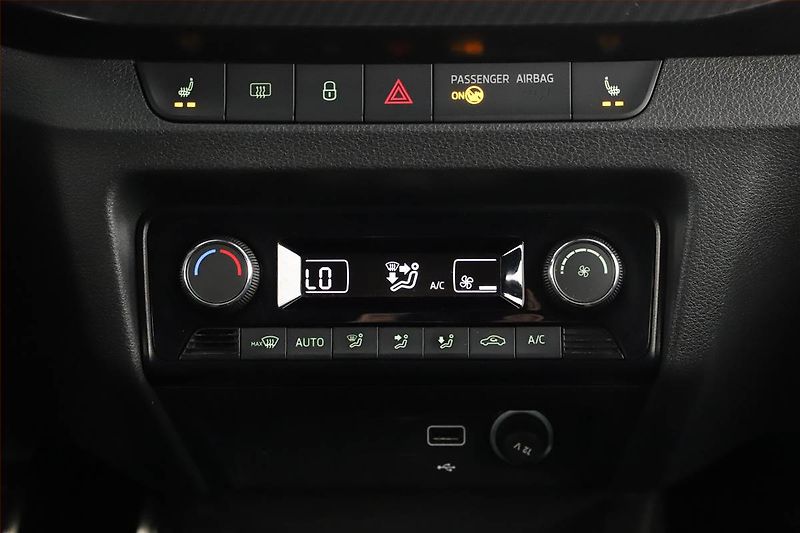Škoda Fabia (2019) Monte Carlo 1.0 TSI - fotka 12 z 17
