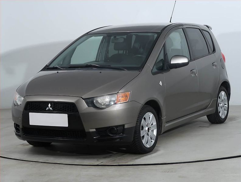 Mitsubishi Colt (2012) 1.3, nová STK, zamluveno - fotka 2 z 17