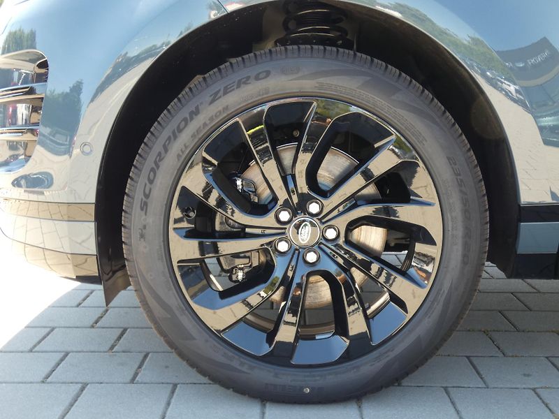 Land Rover Range Rover Evoque Hoxton Edition D165 AWD        - fotka 2 z 35