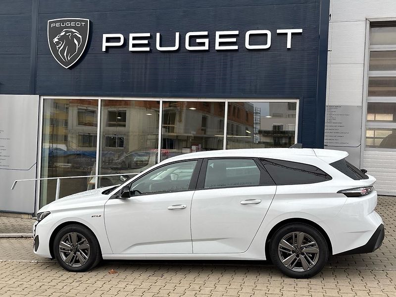 Peugeot 308 (2025) SW STYLE Hybrid e-DCS6 - fotka 5 z 43