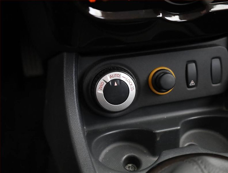 Dacia Duster (2011) 1.5 dCi, 4X4 - fotka 10 z 12