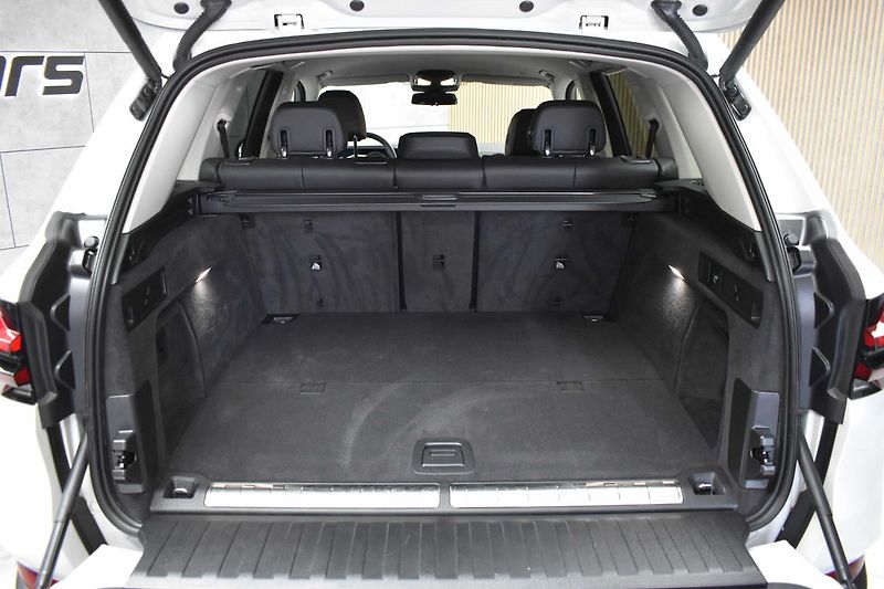 BMW X5 xDrive50e ZÁRUKA*AIR*TANŽÉ*ČR - fotka 41 z 47