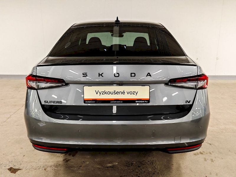 Škoda Superb (2025) iV 1.5 TSI 150 kW DSG Sportlin - fotka 28 z 32