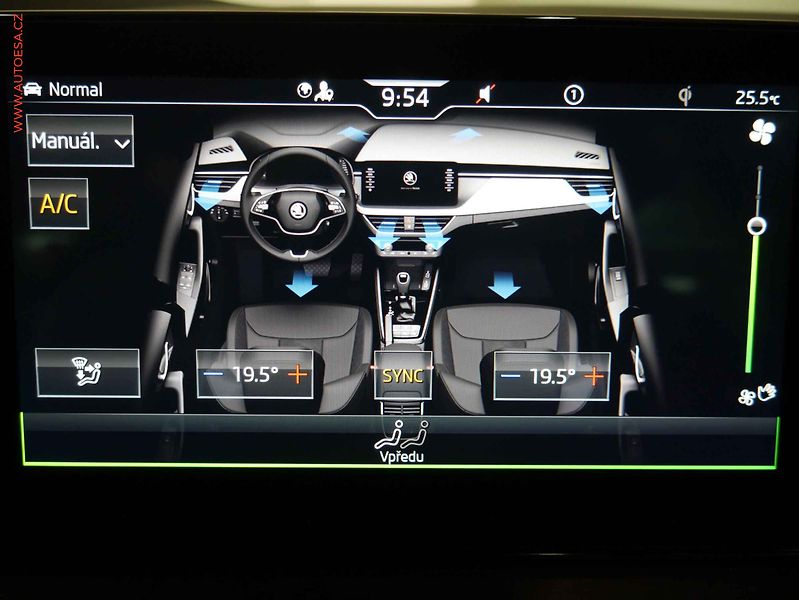 Škoda Scala (2021) 1.0 TSi, 2.maj,ČR, Style - fotka 16 z 24