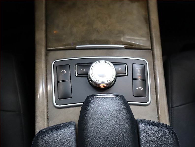 Mercedes-Benz Třídy E (2009) E 350 CDI, Automat, Xenony - fotka 16 z 23