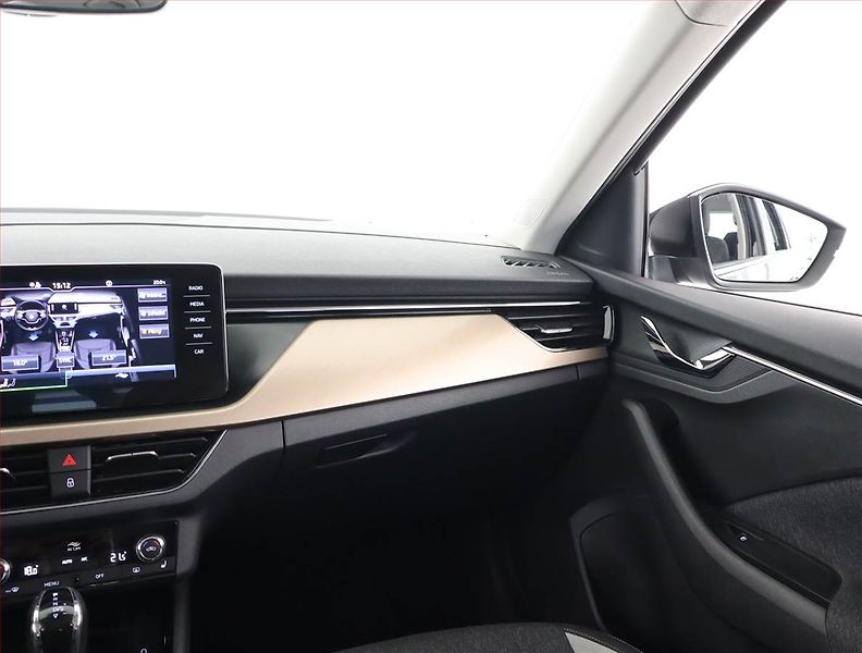 Škoda Kamiq (2022) Style Plus 1.5 TSI - fotka 8 z 25