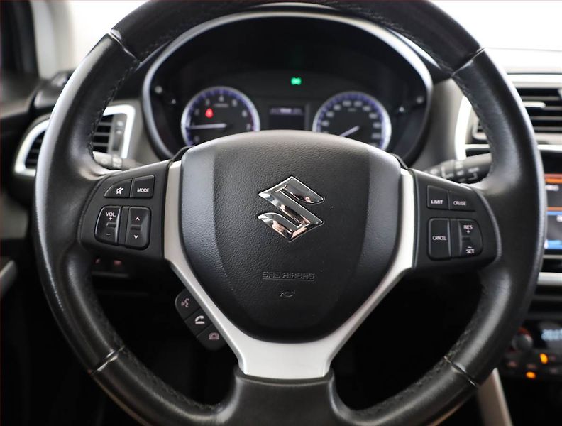 Suzuki SX4 S-Cross (2019) 1.4 BoosterJet, 4X4, Automat - fotka 8 z 18