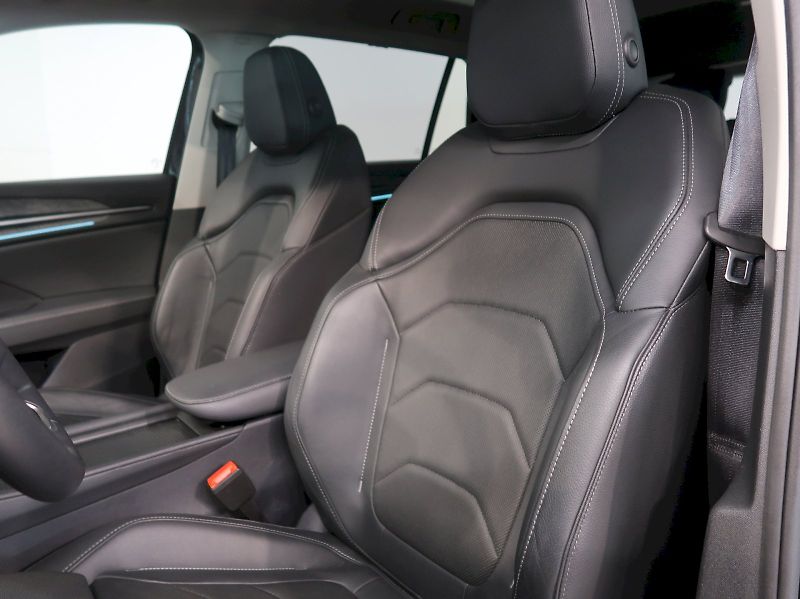 Škoda Kodiaq (2024) EXCLUSIVE 2.0TDI 142KW 4x4 DSG - fotka 16 z 51
