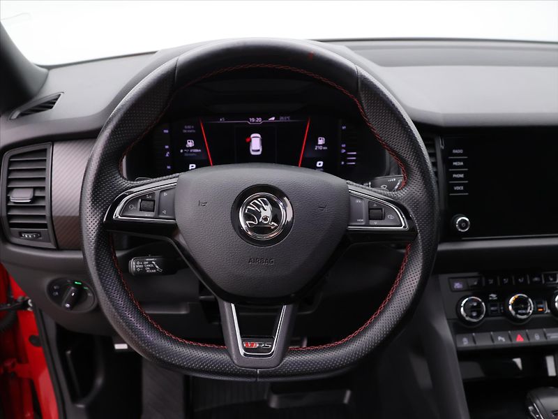 Škoda Kodiaq 2,0 TDI 176kW RS CZ DPH 7-Míst - fotka 21 z 43