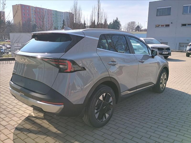 Kia Sportage (2026) 1.6 T-GDi GPF 4x2 7DCT EXCLUSI - fotka 2 z 7
