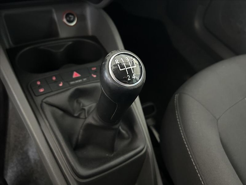 Seat Ibiza 1,4   16V,SERVISKA,KLIMA,TAŽNÉ - fotka 16 z 22
