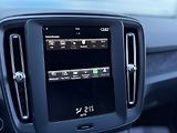 Volvo XC40 T2 Momentum Core LED Kam Asist - náhled 20