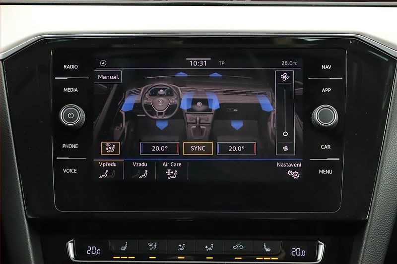 Volkswagen Passat (2020) R-Line 2.0 TDI - fotka 13 z 20