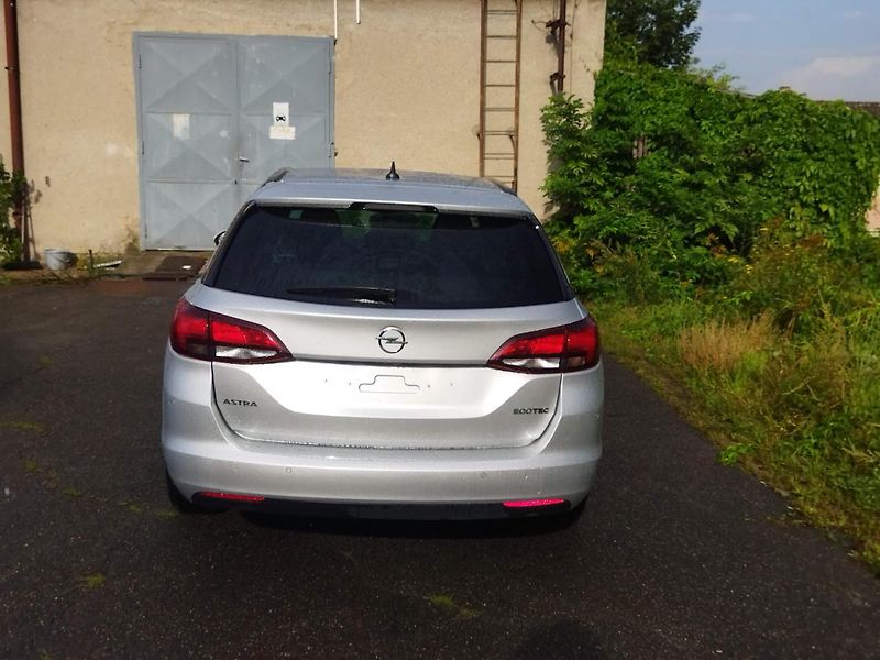 Opel Astra (2018) K 1.0 77kW, navi,  - fotka 8 z 22