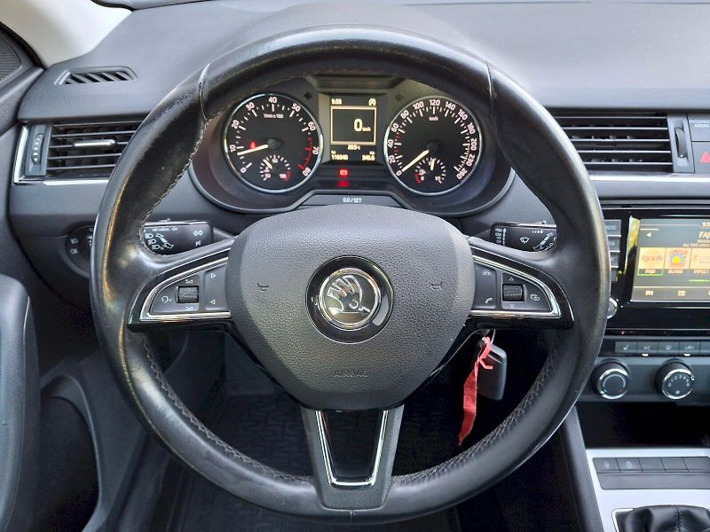 Škoda Octavia (2016) Ambition 1,2TSi 81kW - fotka 15 z 30