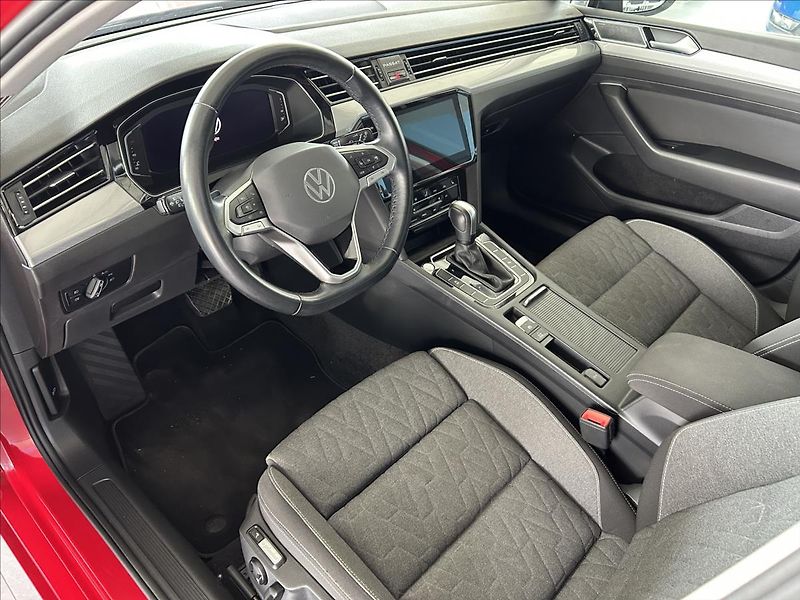 Volkswagen Passat 2,0   TDI 90kW,DSG,SERVISKA - fotka 7 z 31