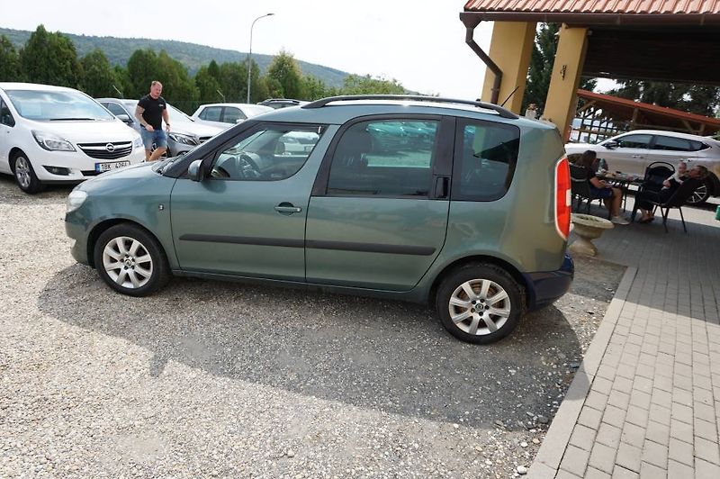 Škoda Roomster (2012) 1,4 - fotka 4 z 25