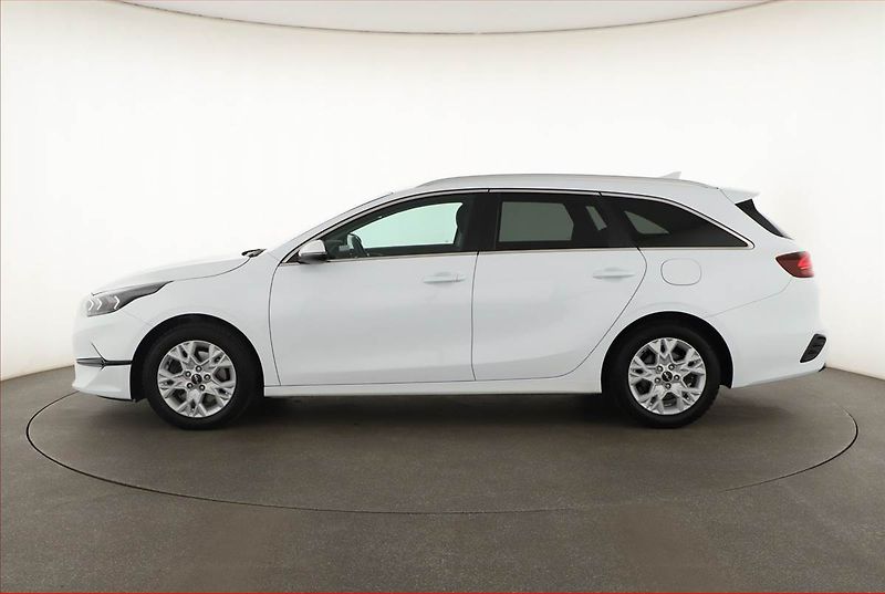 Kia Ceed (2024) Top 1.5 T-GDI - fotka 3 z 17