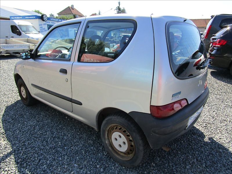 Fiat Seicento 1.1i   2. maj. - fotka 6 z 34