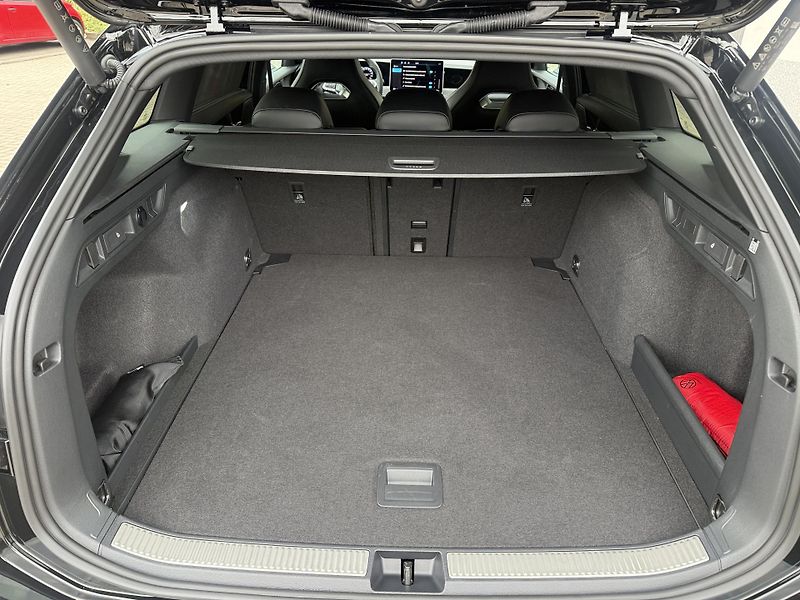 Volkswagen Passat (2026) 2.0 TDI 110kw R-line - fotka 7 z 16