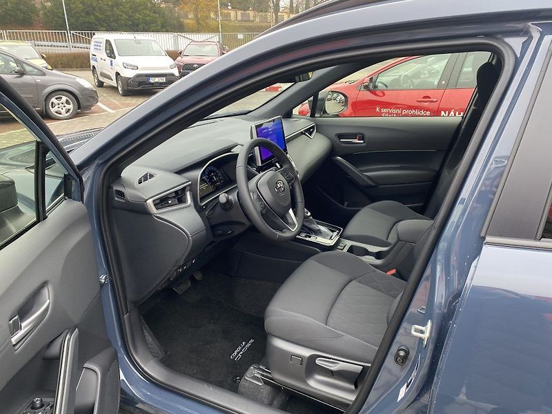 Toyota Corolla Cross 1.8 Hybrid MC25 Style - fotka 12 z 26