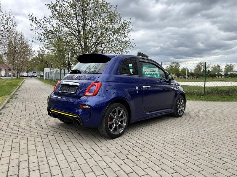Abarth 595 1.4 595 70th Anniversary - fotka 9 z 24