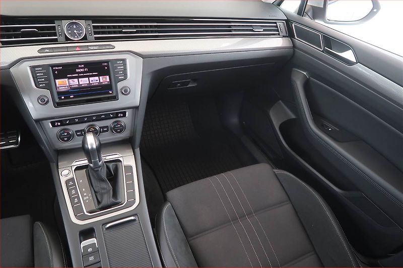 Volkswagen Passat (2016) Alltrack 2.0 TDI, 4X4 - fotka 8 z 12