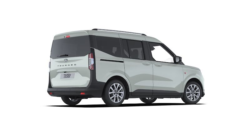 Ford Tourneo Courier (2026) Titanium, Tourneo, 1.0 EcoBoos - fotka 3 z 9