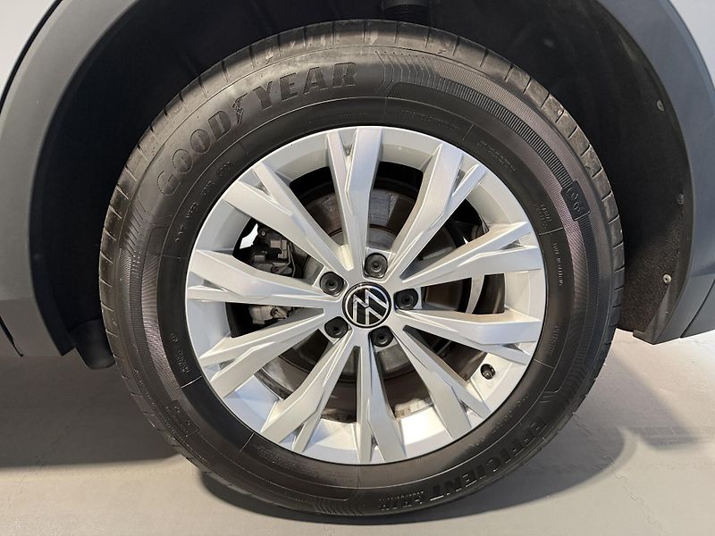 Volkswagen Tiguan 1.5 TSI ACT 110kW DSG Life - fotka 16 z 16