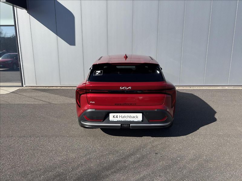 Kia K4 1,6   T-GDI 7DCT TOP - fotka 7 z 23