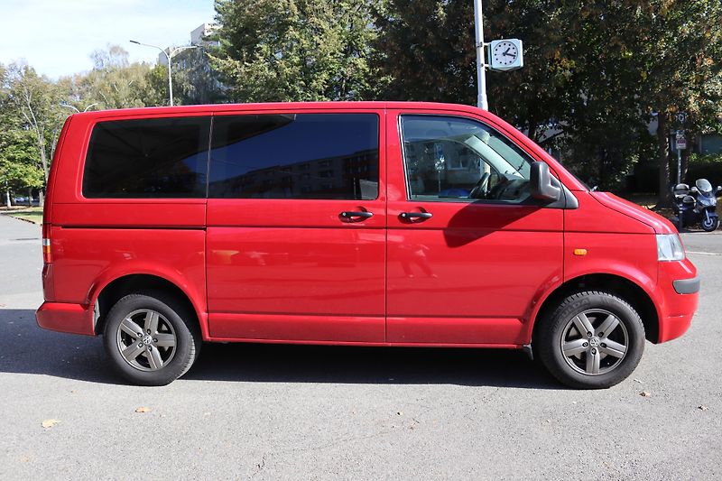 Volkswagen Transporter T5 1.9 TDI 77 kW | 9 MÍST - fotka 7 z 27