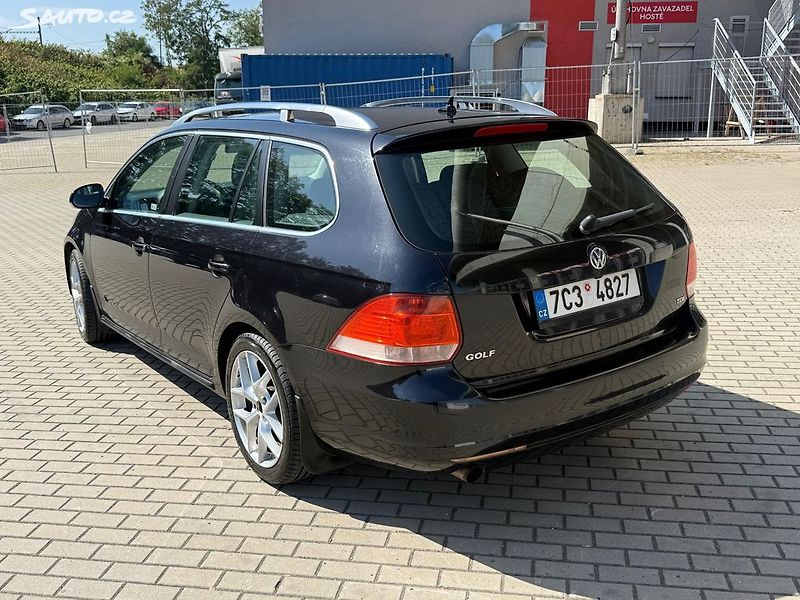 Volkswagen Golf (2010) 1.6TDI, 77kw Nová STK - fotka 3 z 20
