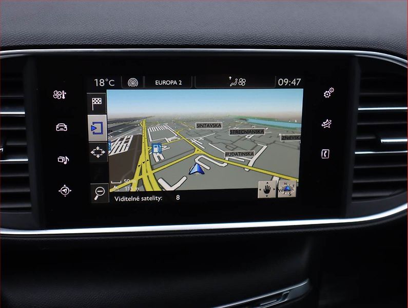 Peugeot 308 (2016) 1.6 BlueHDi, Serv.kniha, Navi - fotka 13 z 19