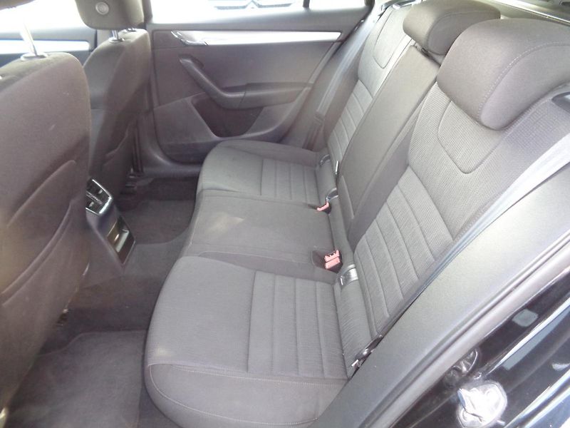 Škoda Octavia 2,0 TDI - fotka 12 z 13