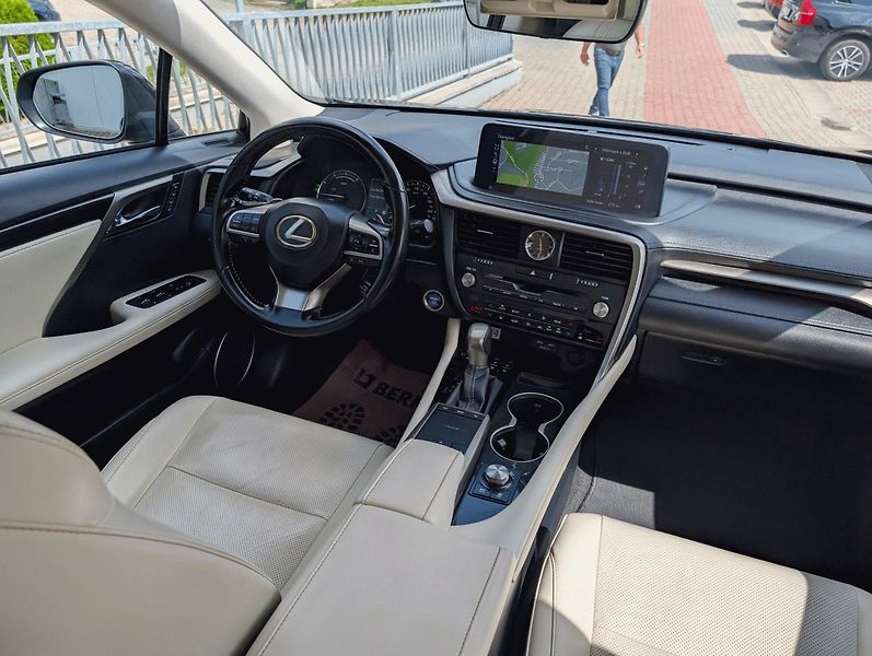 Lexus RX 450h (2021) L 4x4 Executive - fotka 7 z 22