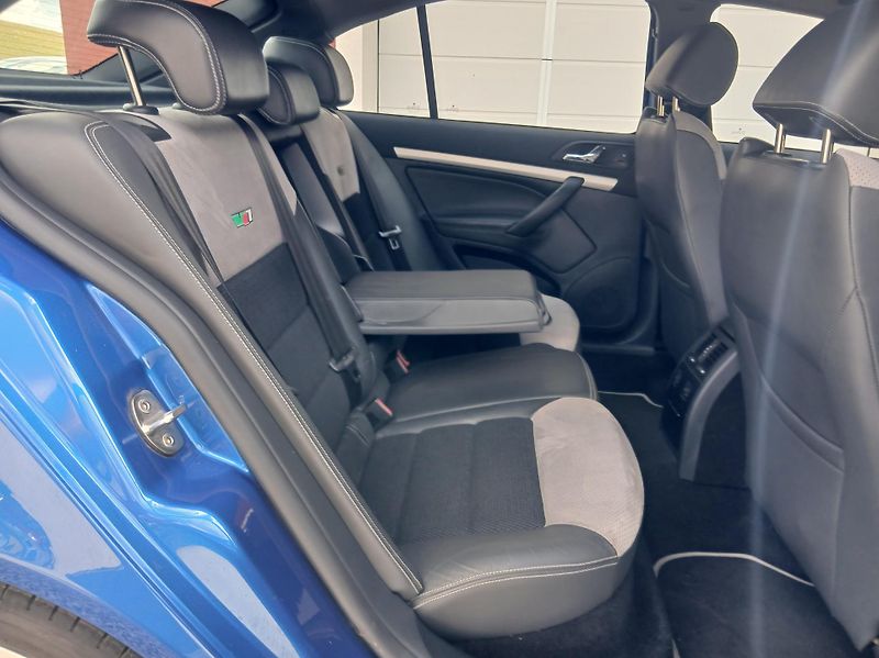 Škoda Octavia 2.0 TFSi RS - fotka 14 z 34